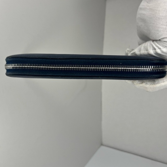 💙Prada Navy Blue Saffiano Leather Long Zip Around Wallet | PRELOVED!!💙 - Picture 5 of 9